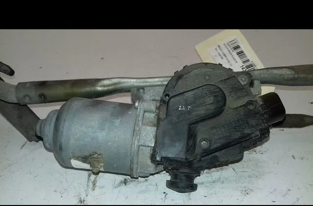 Moteur essuie-glace avant Dodge CALIBER 2.0 (2006) occasion