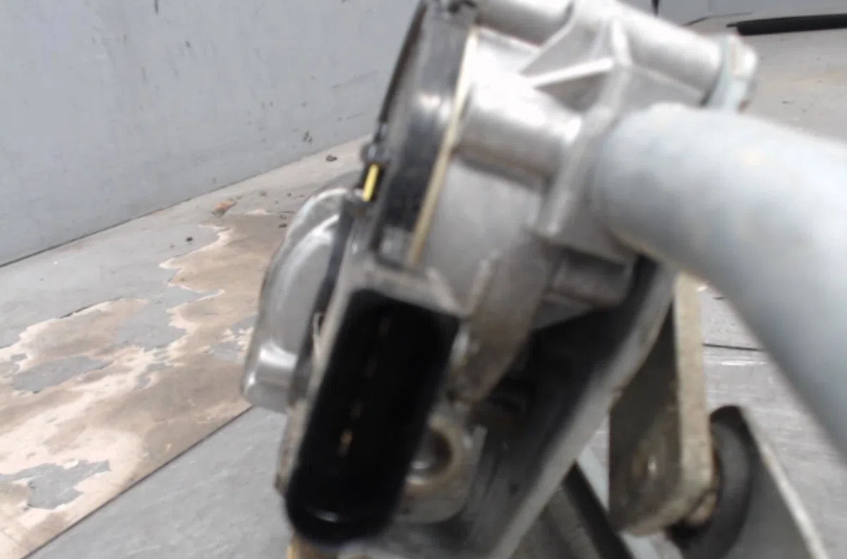 Moteur essuie-glace avant Fiat 500L (351_, 352_) 1.3 d multijet (199lxy1a, 199lxy11) (2012) occasion