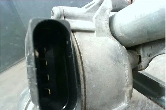 Moteur essuie-glace avant Fiat GRANDE PUNTO (199_) 1.4 (199axb11, 199axb1a, 199bxb1a, 199axl1a) (2005-2015) occasion