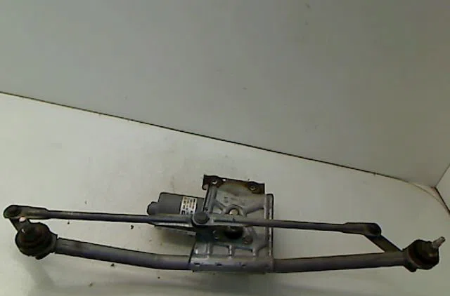 Moteur essuie-glace avant FORD FIESTA 2000 occasion