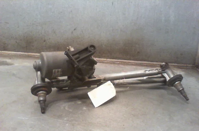 Moteur essuie-glace avant FORD FIESTA 2004 occasion