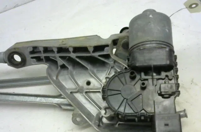 Moteur essuie-glace avant FORD FIESTA occasion