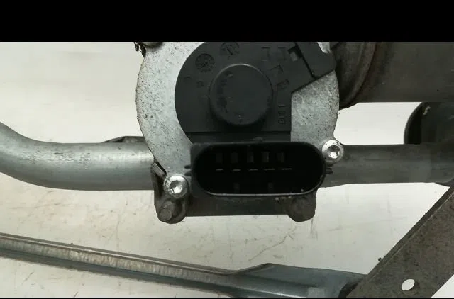 Moteur essuie-glace avant FORD FIESTA V 2007 occasion