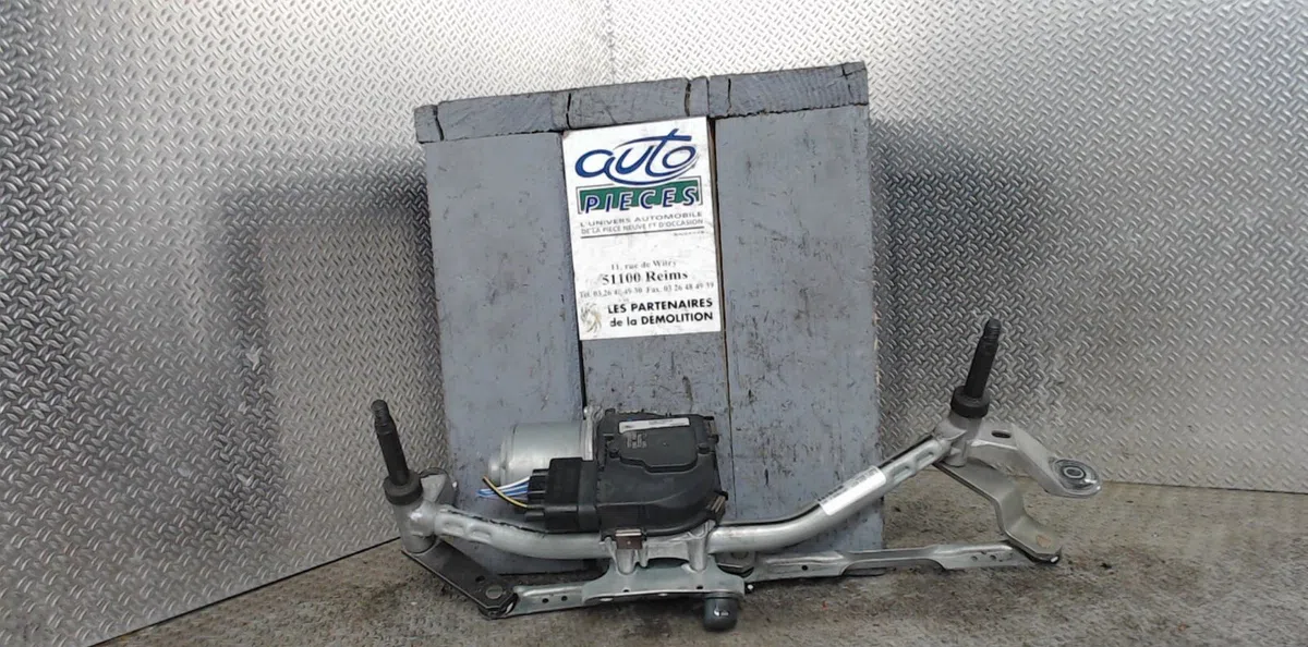 Moteur essuie-glace avant Ford FIESTA VII (HJ, HF) 1.0 ecoboost (2017) occasion