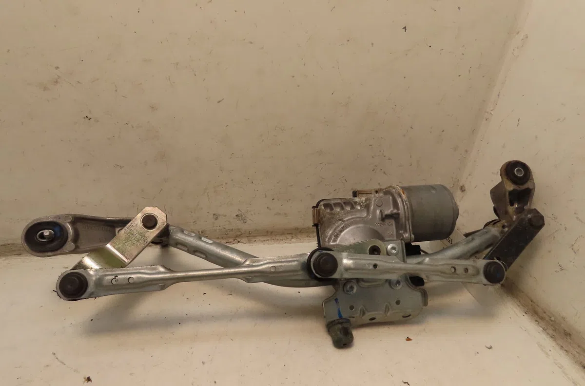 Moteur essuie-glace avant Ford FIESTA VII (HJ, HF) 1.1 ti-vct (2017) occasion