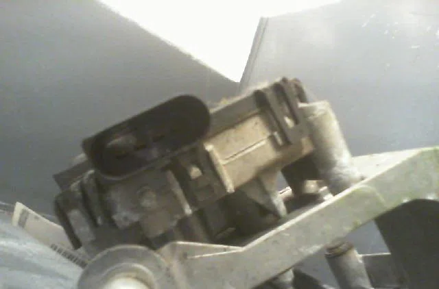 Moteur essuie-glace avant FORD FOCUS 2004 occasion