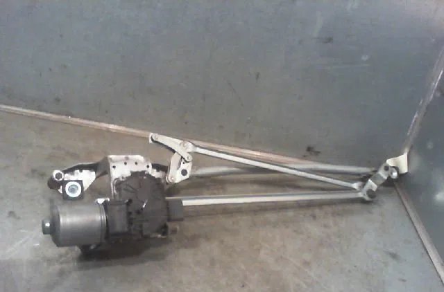 Moteur essuie-glace avant FORD FOCUS 2006 occasion