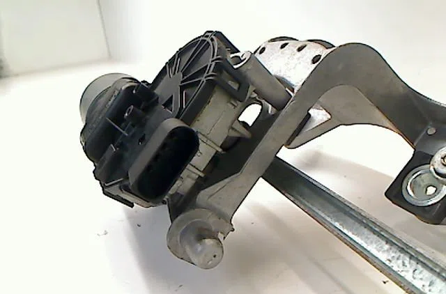 Moteur essuie-glace avant FORD FOCUS 2006 occasion