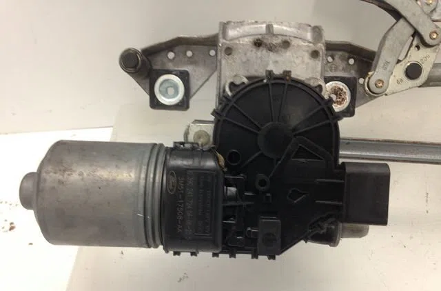 Moteur essuie-glace avant Ford FOCUS C-MAX (DM2) 2.0 tdci (2003-2007) occasion