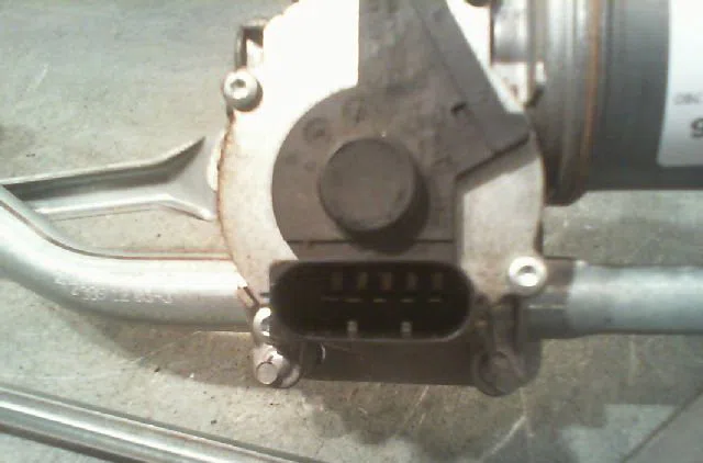 Moteur essuie-glace avant FORD FUSION Phase 1 09-2002--10-2005 occasion