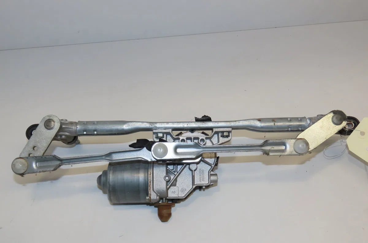 Moteur essuie-glace avant Ford KA (RU8) 1.3 tdci (2008-2016) occasion