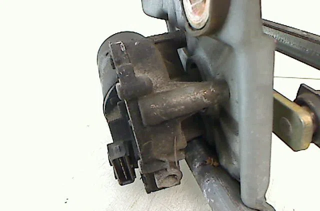 Moteur essuie-glace avant FORD MONDEO 2000 occasion