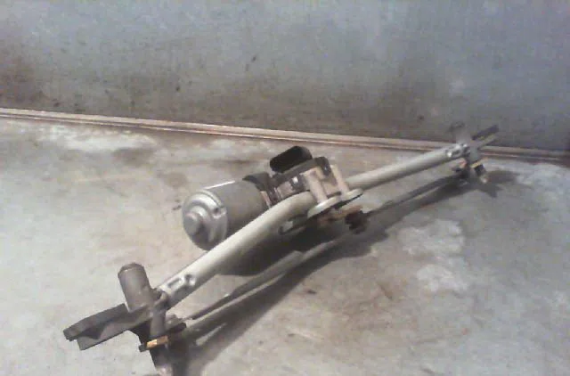 Moteur essuie-glace avant FORD MONDEO 2002 occasion
