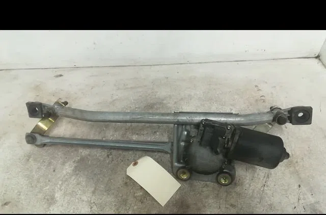 Moteur essuie-glace avant FORD MONDEO I 1996 occasion
