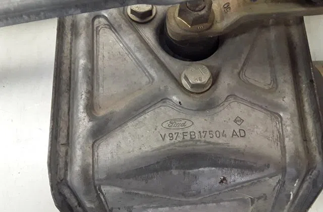 Moteur essuie-glace avant Ford PUMA (EC_) 1.4 16v (1997-2000) occasion