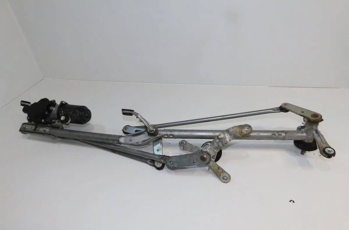 Moteur essuie-glace avant Honda CIVIC VIII Hatchback (FN, FK) 1.4 (fk1, fn4) (2008) occasion