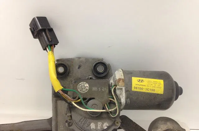 Moteur essuie-glace avant HYUNDAI GETZ 2005 occasion