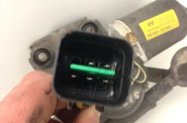 Moteur essuie-glace avant HYUNDAI GETZ 2005 occasion