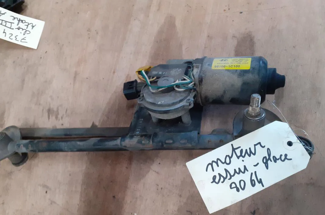 Moteur essuie-glace avant Hyundai GETZ (TB) 1.5 crdi (2003-2005) occasion