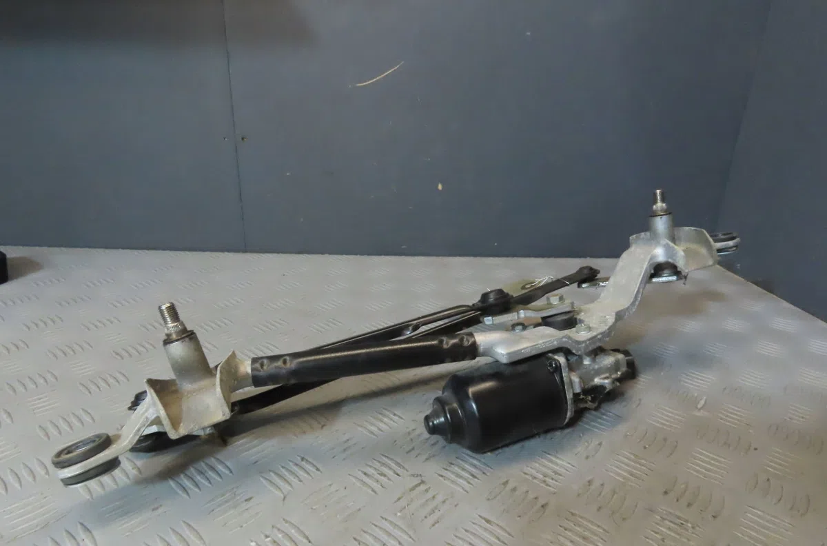 Moteur essuie-glace avant HYUNDAI KONA 2019 occasion