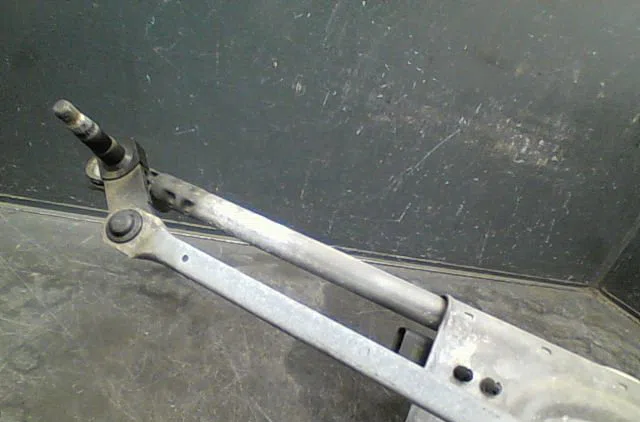 Moteur essuie-glace avant JEEP GRD CHEROKEE 2001 occasion
