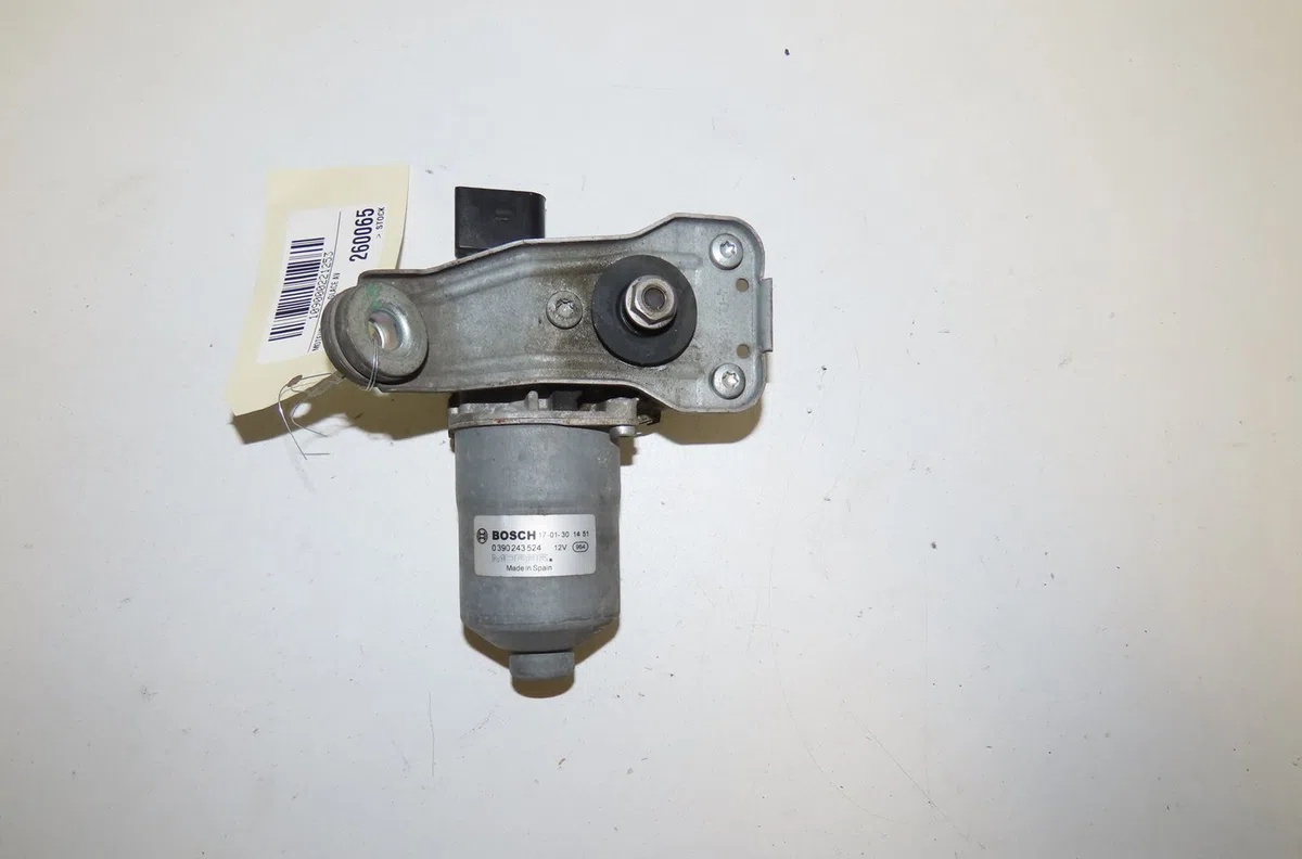 Moteur essuie-glace avant Jeep RENEGADE SUV (BU, B1, BV) 2.0 crd 4x4 (2014) occasion