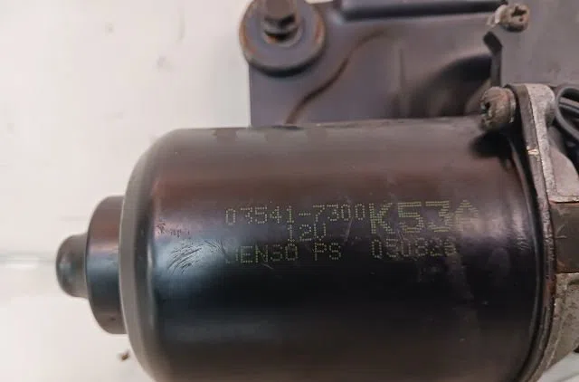 Moteur essuie-glace avant Kia CARNIVAL II (GQ) 2.9 crdi (2001-2006) occasion