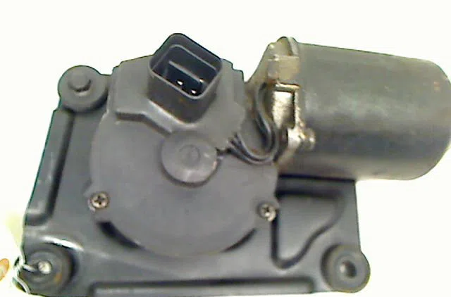 Moteur essuie-glace avant KIA CARNIVAL occasion