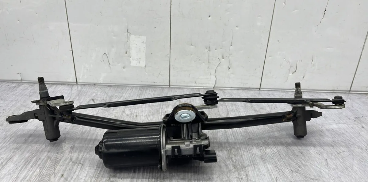 Moteur essuie-glace avant KIA CEE-D 1 SPORT WAGON PHASE 2 BREAK occasion
