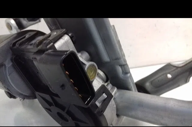 Moteur essuie-glace avant KIA CEE-D 2014 occasion