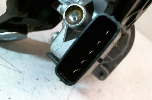 Moteur essuie-glace avant Kia CEE'D 3-5 portes (ED) 1.6 crdi 115 (2006-2012) occasion