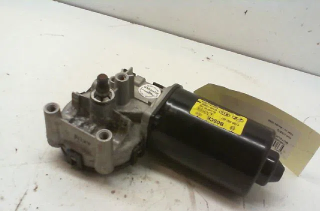 Moteur essuie-glace avant KIA CEE D I 2008 occasion
