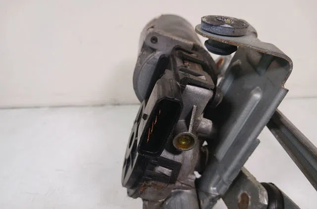 Moteur essuie-glace avant Kia CEE'D (JD) 1.6 crdi 128 (2012-2018) occasion