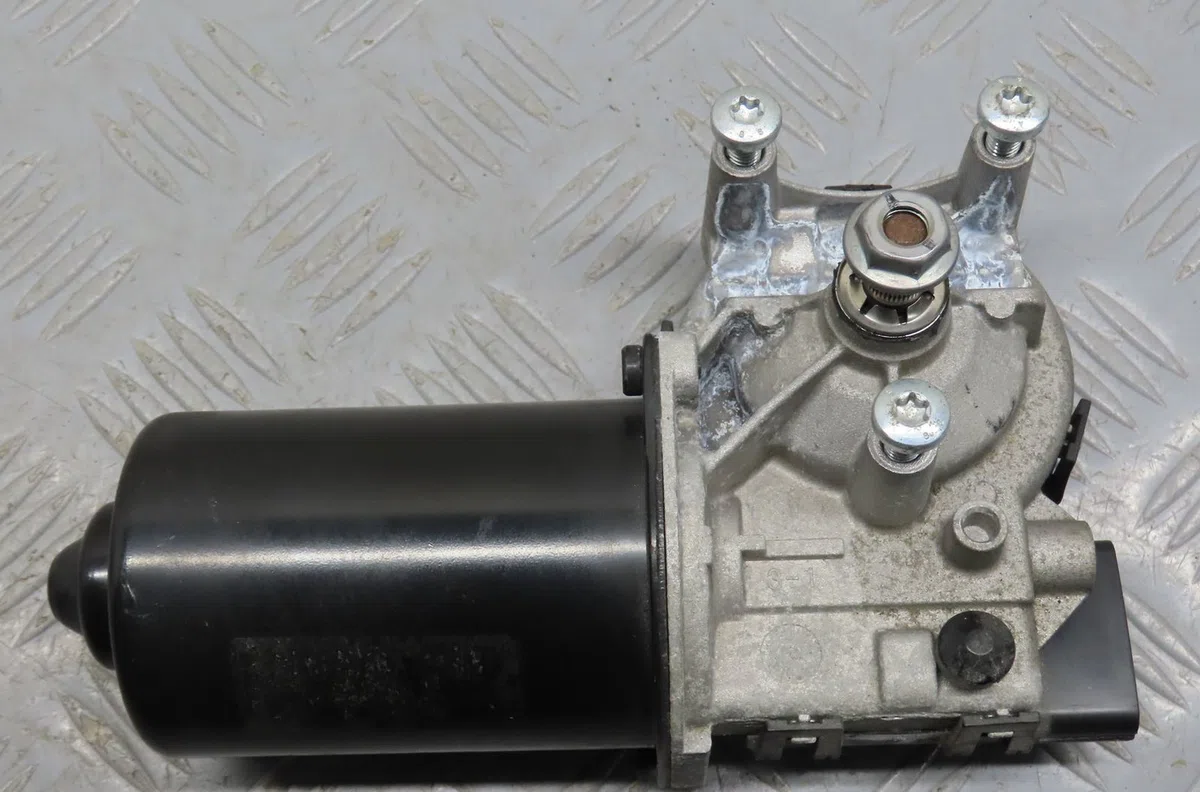 Moteur essuie-glace avant Kia CEE'D (JD) 1.6 crdi 136 (2015-2018) occasion