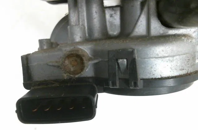 Moteur essuie-glace avant KIA CEE-D occasion