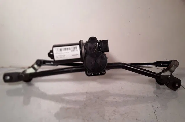 Moteur essuie-glace avant Kia CEE'D SW (ED) 1.6 crdi 90 (2007-2012) occasion