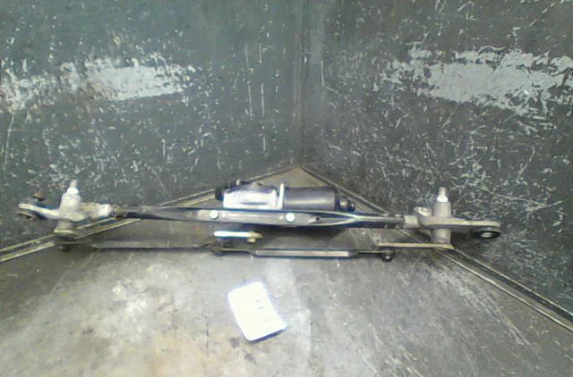 Moteur essuie-glace avant Kia CERATO I 3-5 portes (LD) 2.0 crdi (2004-2006) occasion