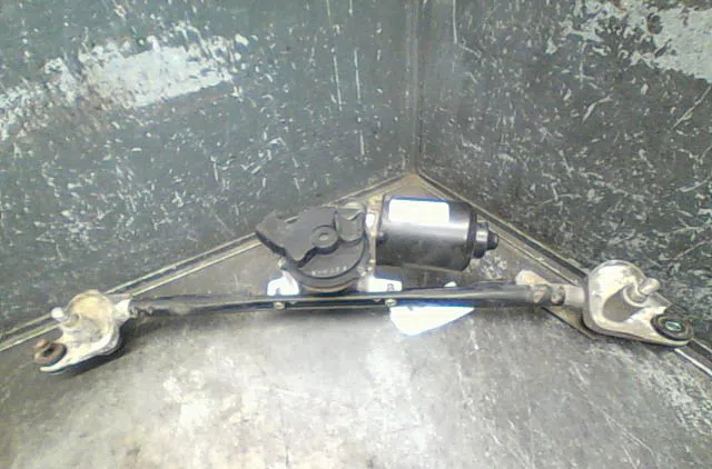 Moteur essuie-glace avant Kia CERATO I 3-5 portes (LD) 2.0 crdi (2004-2006) occasion