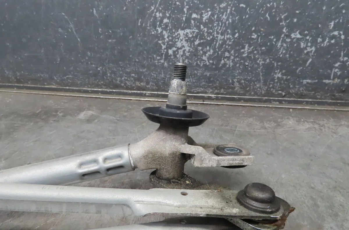 Moteur essuie-glace avant Kia PRO CEE'D (JD) 1.6 crdi 128 (2013-2015) occasion