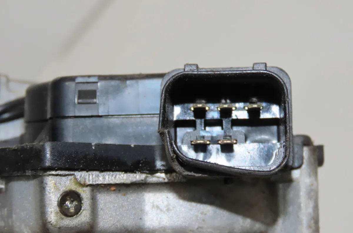 Moteur essuie-glace avant Kia RIO II (JB) 1.5 crdi (2005-2011) occasion