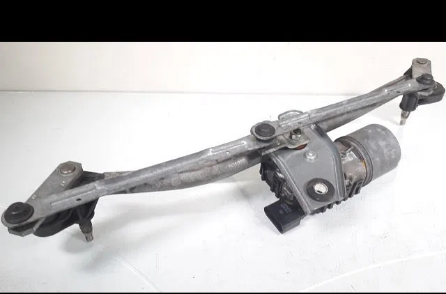 Moteur essuie-glace avant Lancia YPSILON (843_) 1.3 d multijet (843.axe11, 843.axe1a) (2006-2011) occasion