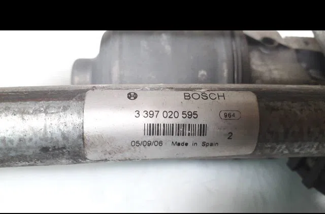 Moteur essuie-glace avant Lancia YPSILON (843_) 1.3 d multijet (843.axe11, 843.axe1a) (2006-2011) occasion