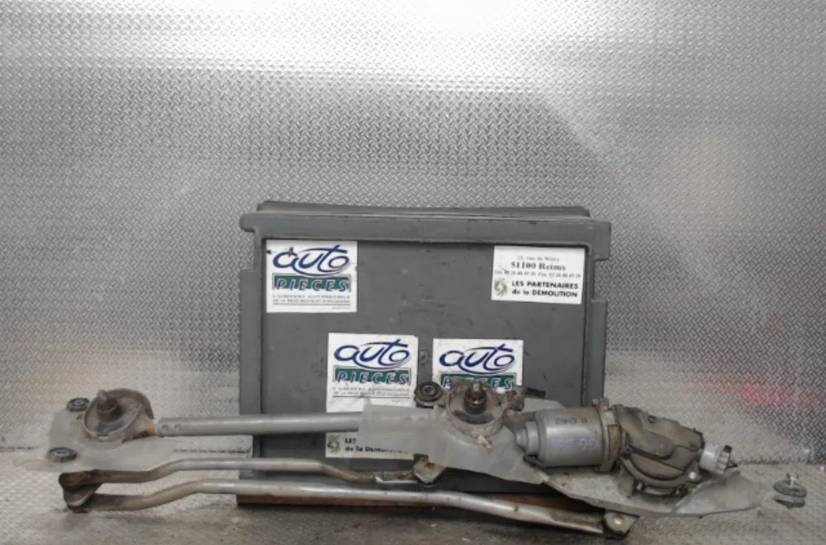 Moteur essuie-glace avant MAZDA CX7  CX7 PHASE 2 occasion