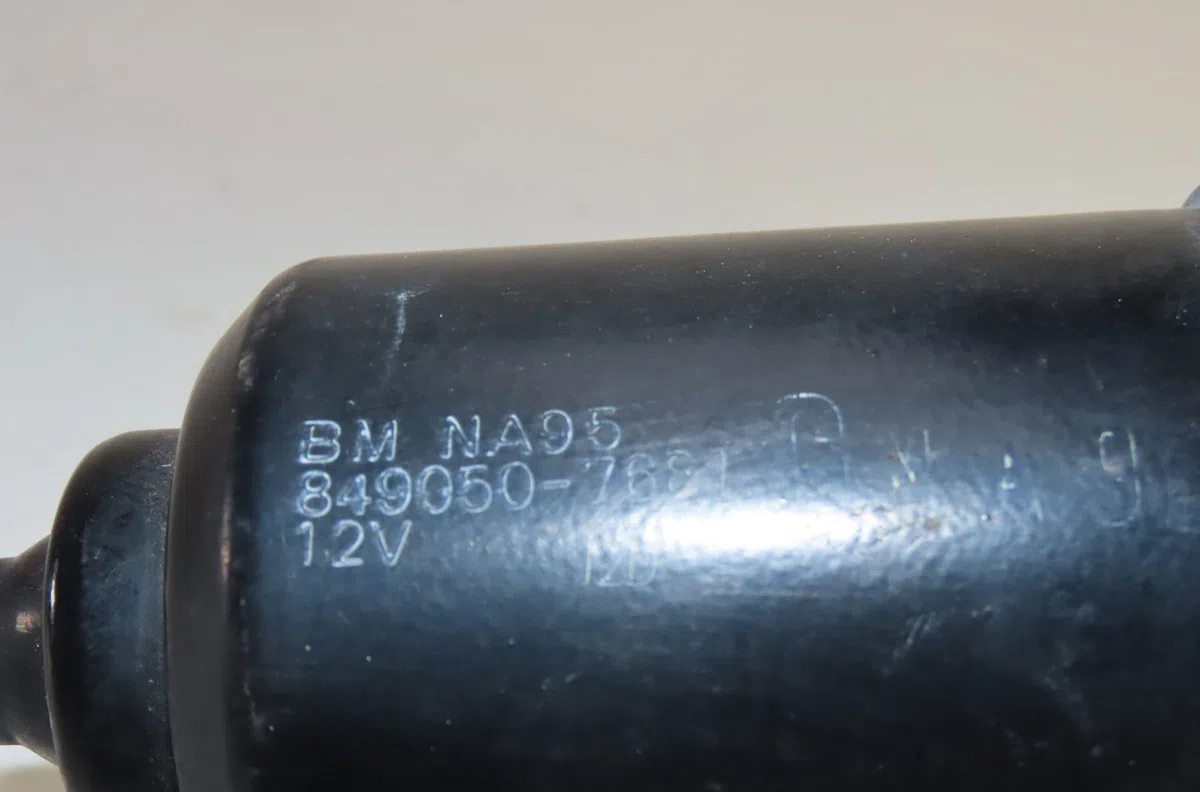 Moteur essuie-glace avant Mazda MX-5 II (NB) 1.6 16v (nb6c) (1998-2005) occasion