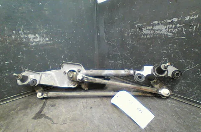 Moteur essuie-glace avant MAZDA PREMACY Phase 1 07-1999--06-2005 occasion