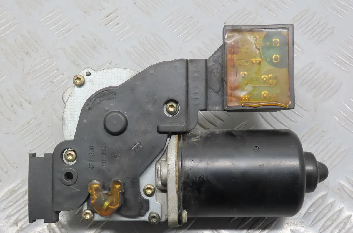 Moteur essuie-glace avant Mercedes-benz CLASSE A (W168) A 160 (168.033, 168.133) (1997-2004) occasion