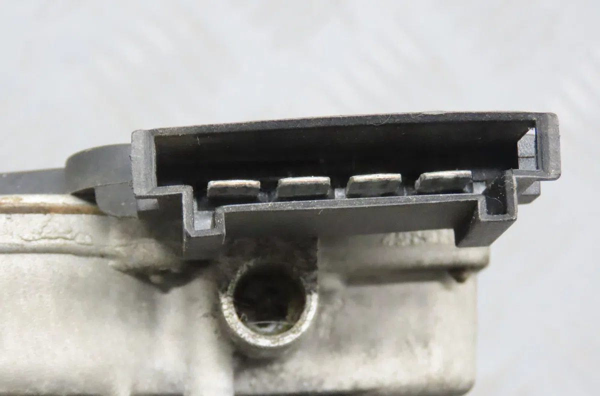 Moteur essuie-glace avant Mercedes-benz CLASSE A (W168) A 160 (168.033, 168.133) (1997-2004) occasion