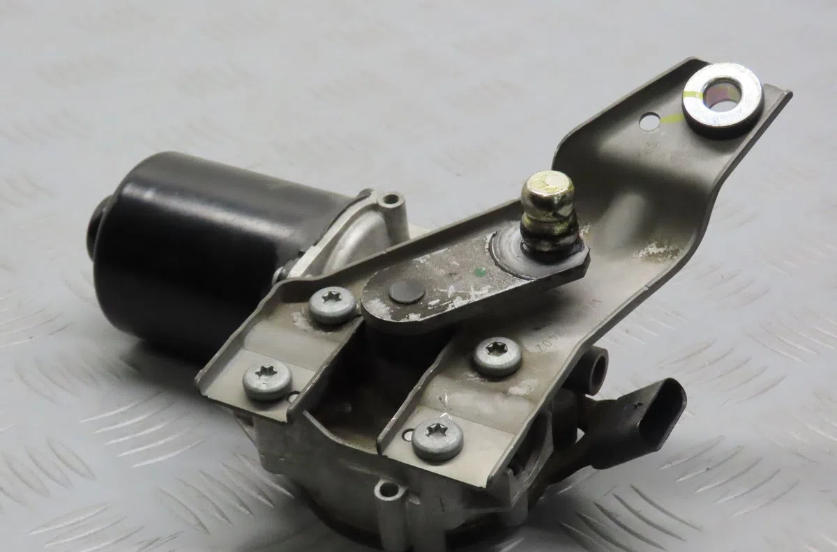 Moteur essuie-glace avant Mercedes-benz CLASSE A (W176) A 180 (176.042) (2012-2018) occasion