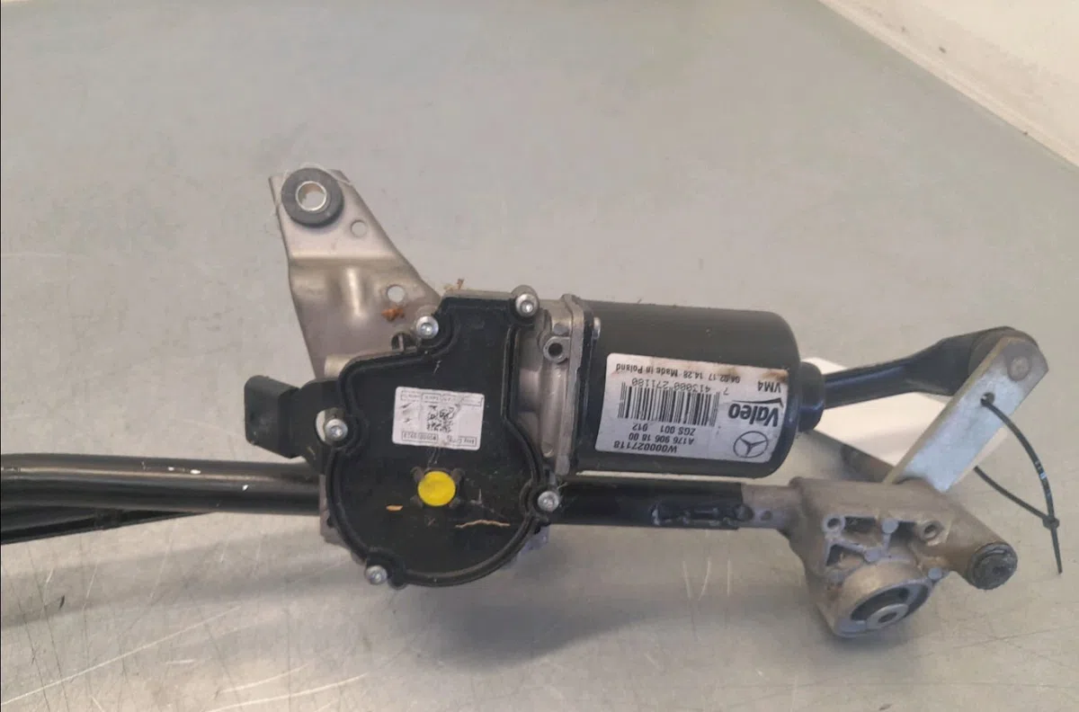 Moteur essuie-glace avant Mercedes-benz CLASSE A (W176) A 200 cdi - d 4-matic (176.002) (2014-2018) occasion