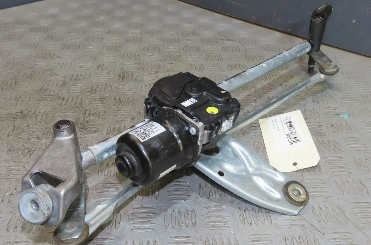 Moteur essuie-glace avant Mercedes-benz CLASSE A (W177) A 200 d (177.012) (2018) 5 portes occasion